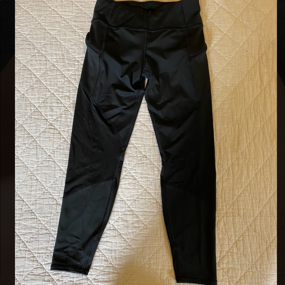 Athleta Contender 7/8 Mesh Leggings